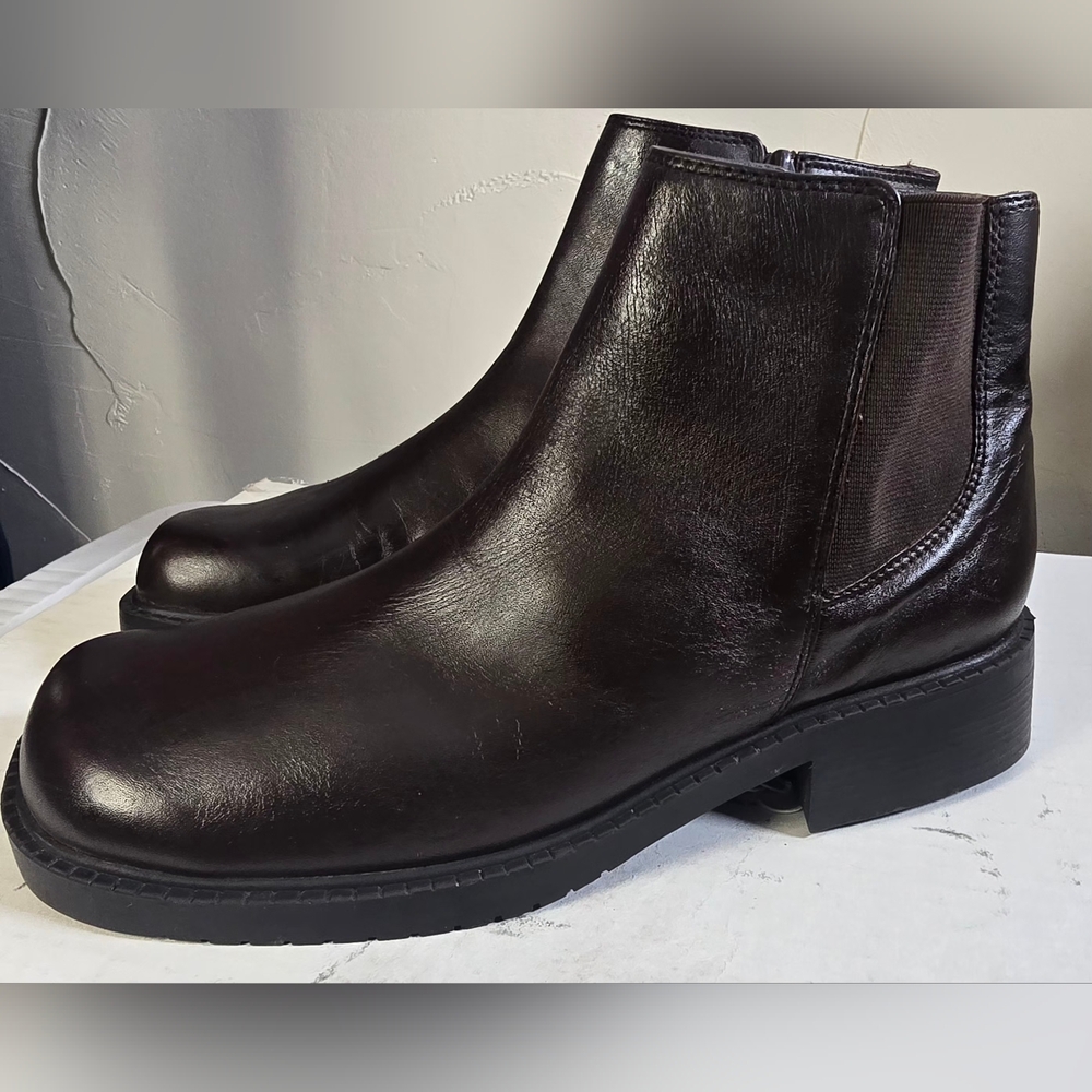 NWT Cherokee Leather Women's Dark Brown Ankle Boots 8